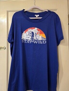 Lularoe Liv 3x Stay Wild Graphic Tee - Purple/ Blue